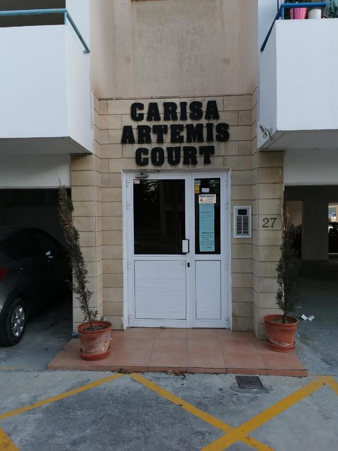 Carisa Downtown With Rooftop Pool Larnaka Exterior foto